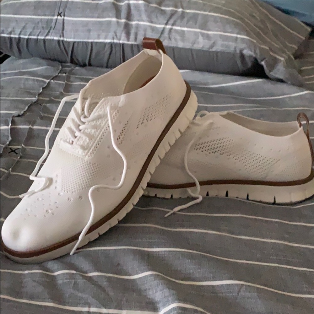 Casual shoes